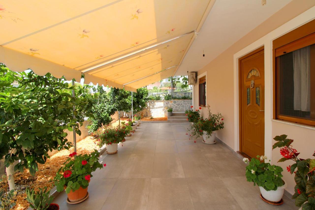 Villa 24 Sarande Exterior photo